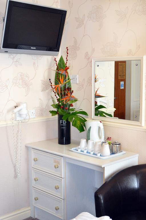 Lyndene Hotel Blackpool Szoba fotó